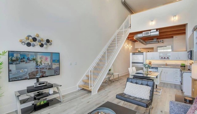 Santana Row Properties #6 - Silicon Valley Getaway