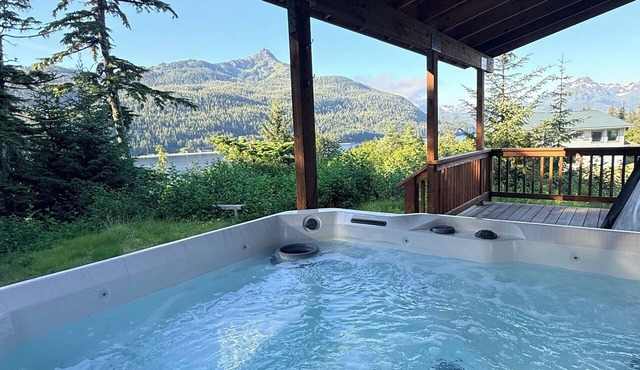Scenic Eyak Lake View Home w/Private Hot Tub