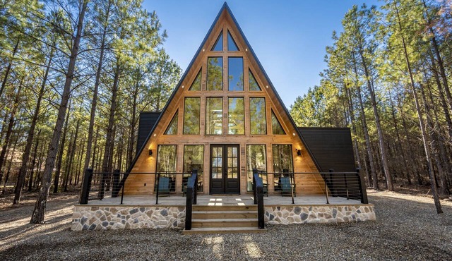 Scenic & Romantic A-Frame Cabin Retreat with Hot Tub, Fire Pit & Modern Comfort