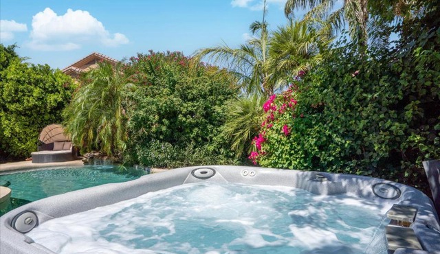 Scottsdale Escape - Pool, Spa, Firepit, & Pool Table