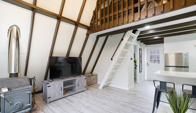 Secluded Modern A-frame in Shenandoah Valley in Mount Jackson