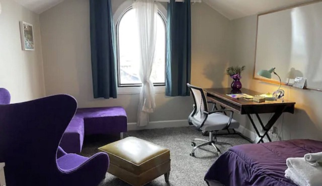 Secure Solitude Room for Women-Perfect for Traveling Nurses, Professionals, Moms in Indianapolis