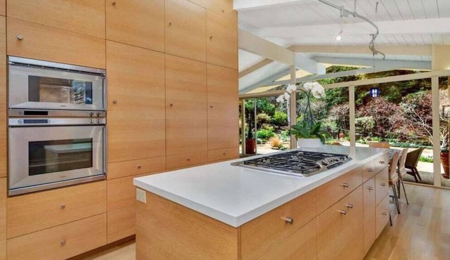 Serene Mid-Century Orinda Home