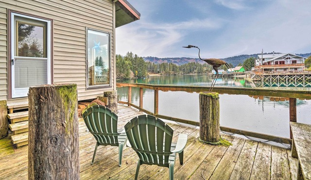 Serene Seldovia Cabin w/ Deck, Grill & Views!