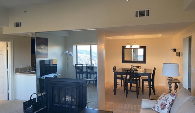 Seventh floor Mountain View condo.