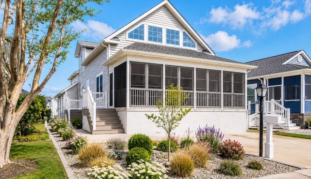 Shell & Shore Luxe OC Home, Pool at Doorstep
