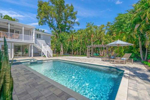 Shore Thing - 185 in Siesta Key