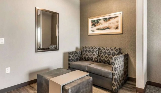 Silicon Valley Stay | Rooftop Lounge & Free Wi-Fi