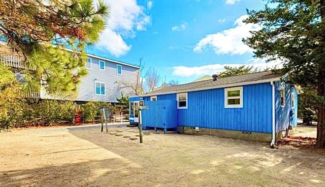 Single family home in small, private, family-friendly oceanside neighborhood