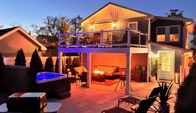 Sirens Keep | Boutique Style Outdoor Living Hot Tub Sleeps 8