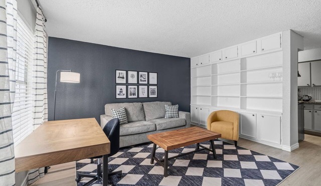 Spacious 3BR Apt in Houston