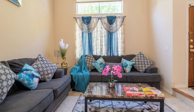 Spacious 4BR/3BA Retreat w/Jacuzzi, Backyard Oasis