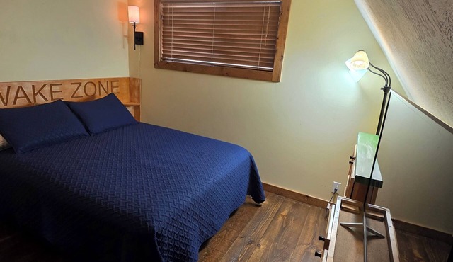 Spacious 4BR/4BA Table Rock Lake Retreat