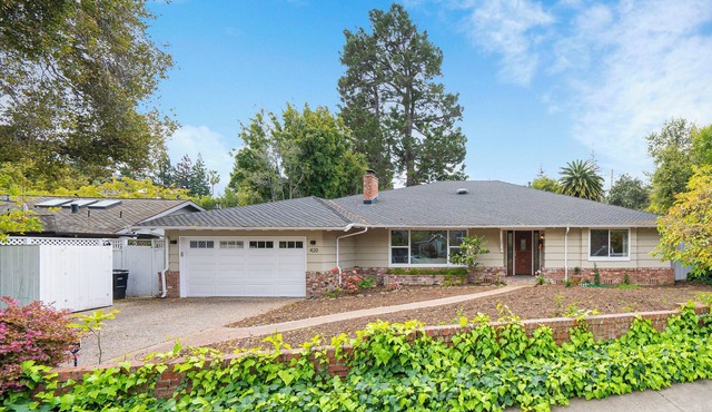 Spacious 5-bedroom house with AC and WiFi in tranquil Palo Alto