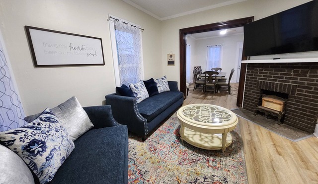 Spacious 5-bedroom house in exciting Dayton