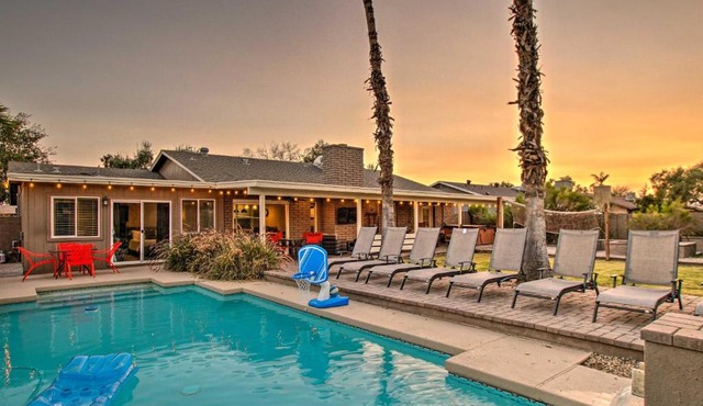 Spacious Arizona Escape with Putting Green and Hot Tub