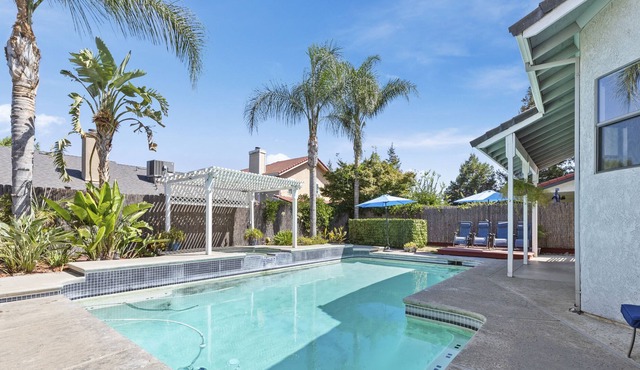 Spacious Home w/Pool Near Campus