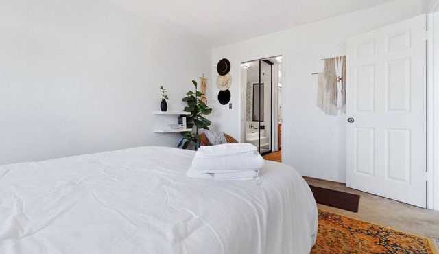Spacious Peaceful Bohemian