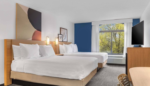 Spark by Hilton Charlotte Tyvola I-77 in Charlotte
