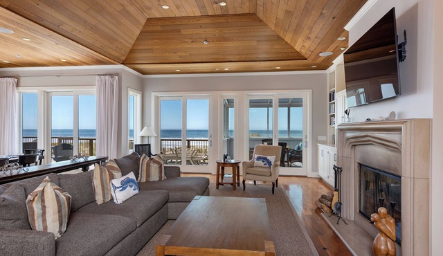Spectacular Oceanfront Luxury Home in Seadrift