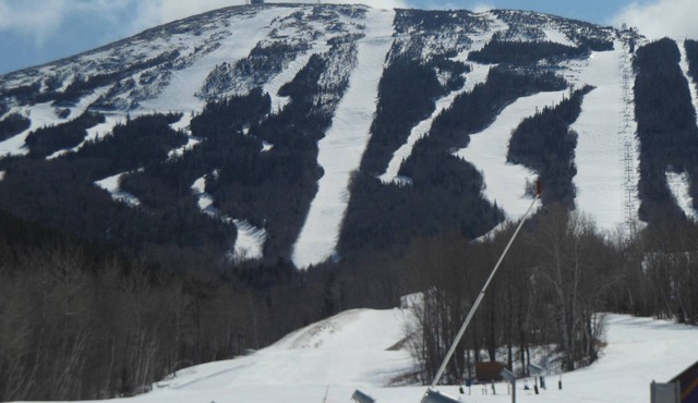 Spectacular Condo at the base of Sugarloaf with Pool/Hottub