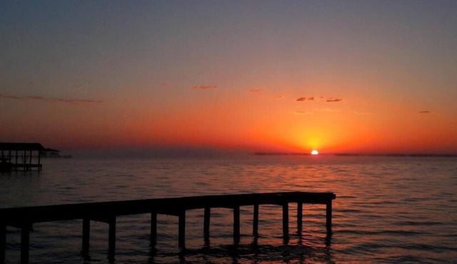 Spectacular Views, Hot Tub, Fishing And Room To Relax!