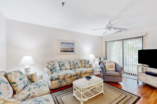 Spring Lake - 20784 East Dr Unit 503