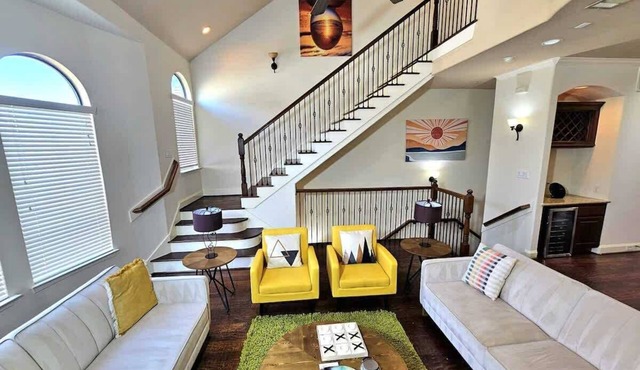 Stadium Luxe Living | Spacious 3BR Near Galleria