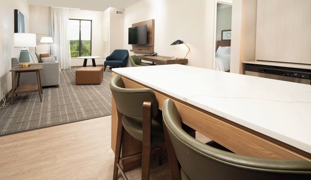 Staybridge Suites Cincinnati East Milford by IHG
