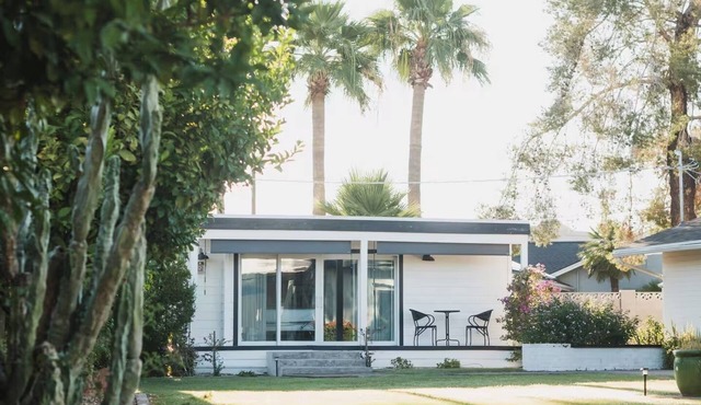 Studio Style Single Room Cottage.Luca's Place in Phoenix