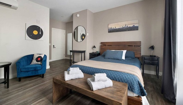 Studio Suite With Free Parking