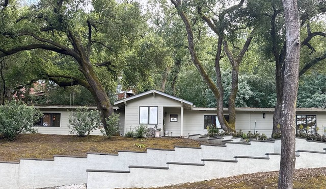 Stunning Lafayette Home w/Remodeled Kitchen