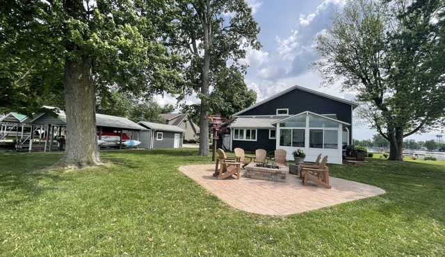 Stunning peninsula views with unmatched privacy and covered boat dock!