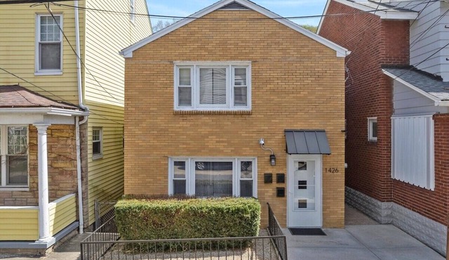Stylish and Modern 2Bedroom Apt in Millvale, Lawrenceville