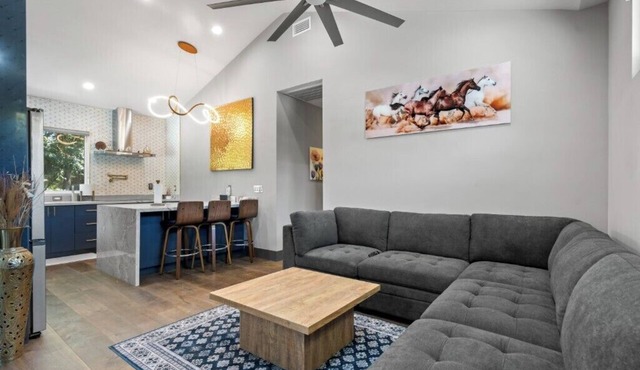 Stylish & Modern Private Getaway in Fremont!