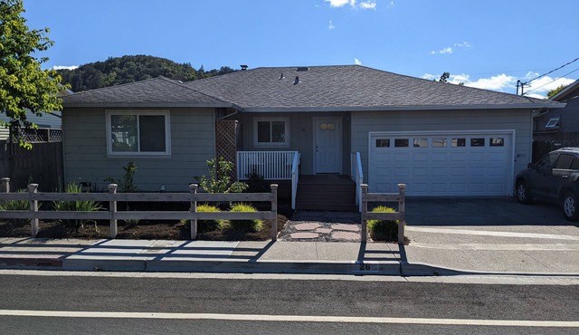 Sunny 4-Bdrm home in Corte Madera