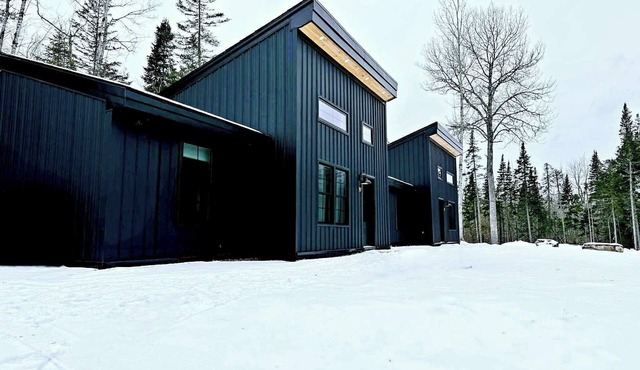 Tall Pines Retreat Escape to our charming chalet tucked away in the forest.