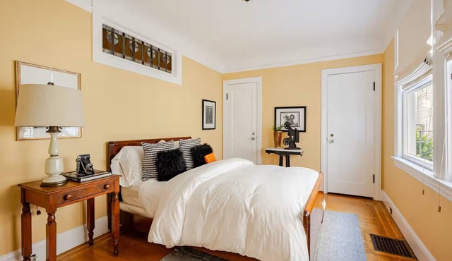 The Hollywood Suite, atop of Nob Hill