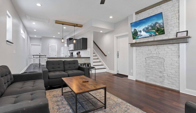 The Urban Roost - 2 BR 2 Bath 4 Beds