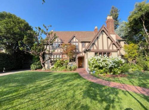 Timeless Tudor w/Game Room, Pool Table & Hot Tub