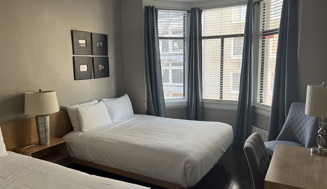 Touchstone Hotel - City Center