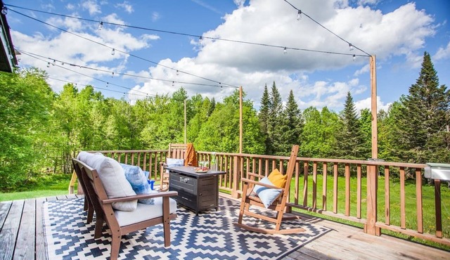 Trailside Lodge- Trail Access w/Game Table-New AC
