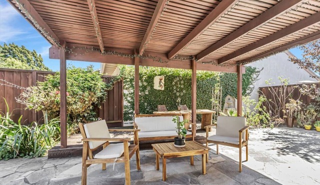Tranquil 3BDR/2BA Fremont Escape