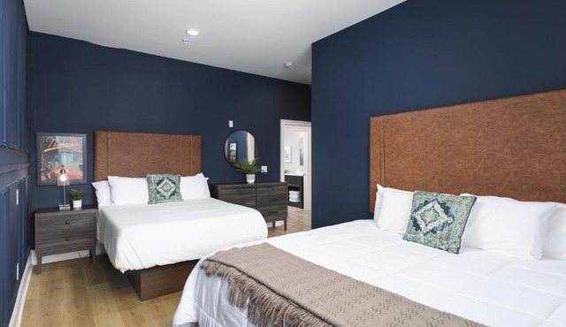 Tranquil Haven Close to Broadway with Free Parking