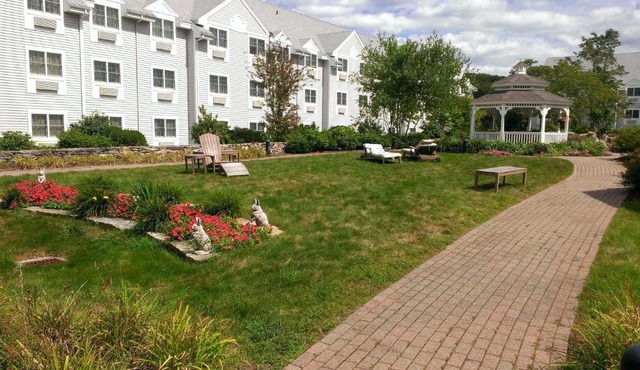 Two Trees Inn in Ledyard Center