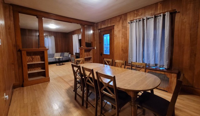 Updated Berlin 4 Bedroom Apartment