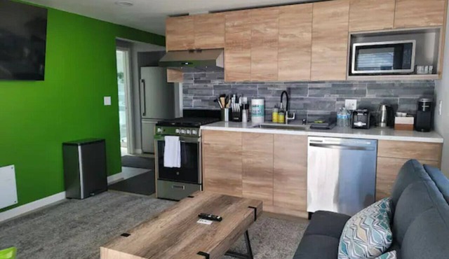 Urban Oasis to Love, Near SF, Free Parking Onsite