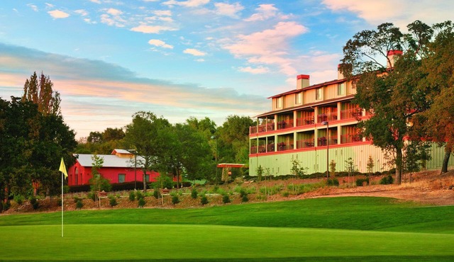 Vineyards, forest, countryside all at your fingertips
