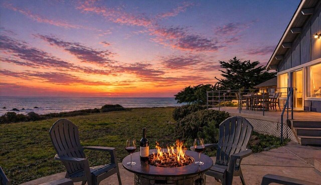 Walk to Beach! Sonoma Coast~Game Room & Dog~Friendly! Bodega Bay Beach House