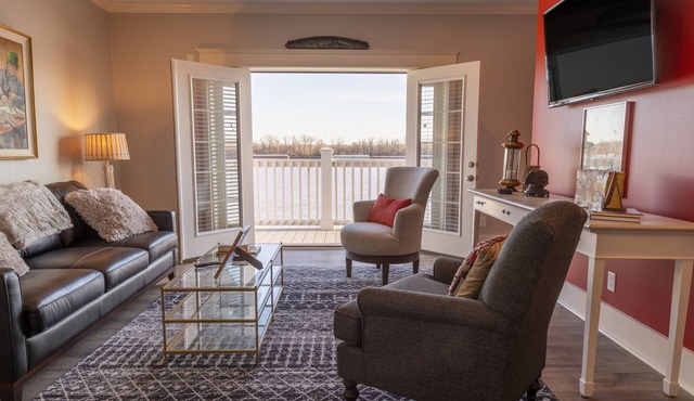 Waterfront Apartment, 2nd floor unit